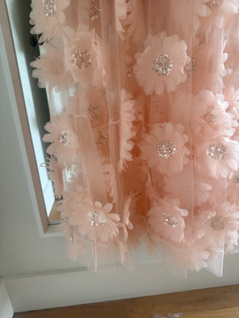 Helsi Audrey 3D Floral Midi Dress - Peach - Picture 4 of 8